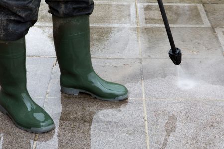 Commercial business pressure washing
